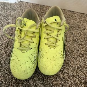 Kids Neon Green Cleats